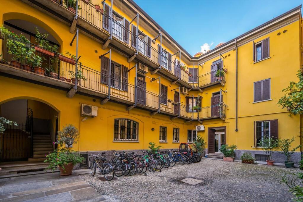 Appartement Duomo In 10 Minutes - Quiet With Free Netflix And Wifi Milaan
